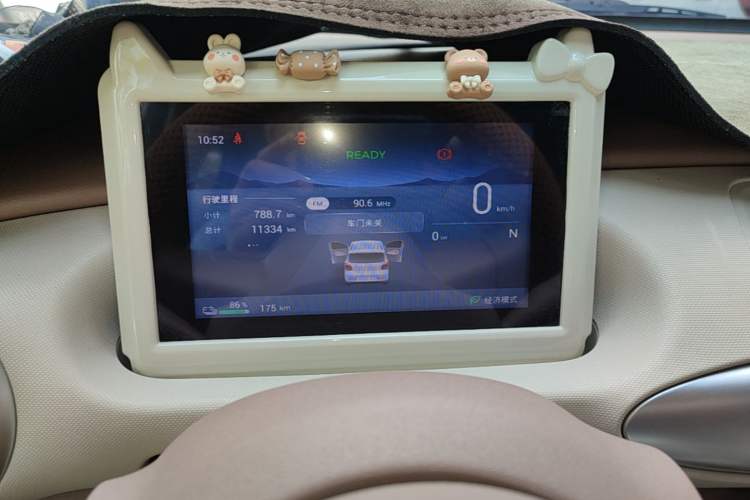 Used Wuling Hongguang MINIEV 2025 Four-Door Version Advanced Edition Instrument Cluster