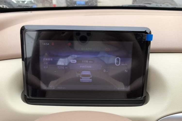 Used Wuling Hongguang MINIEV 2025 Four-Door Version Advanced Edition Instrument Cluster