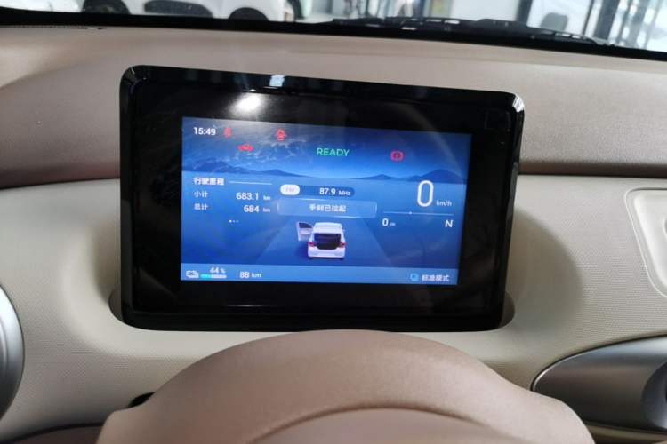 Used Wuling Hongguang MINIEV 2025 Four-Door Version Advanced Edition Instrument Cluster