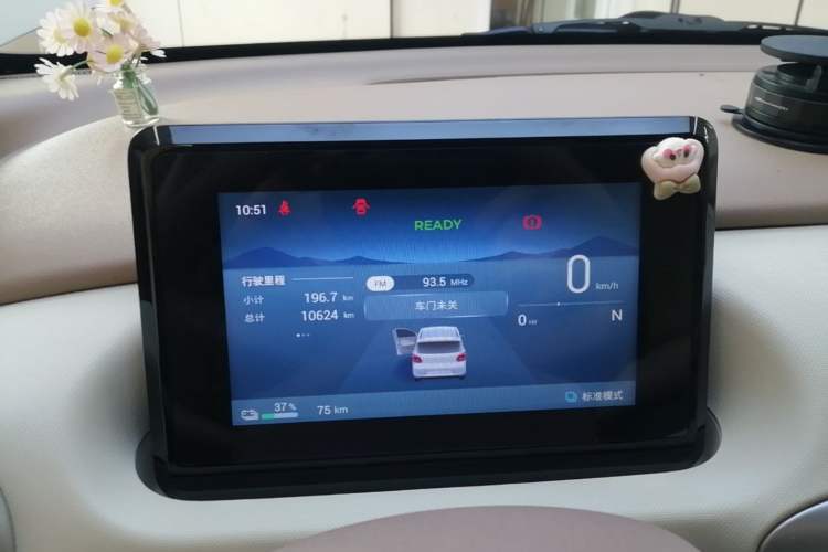 Used Wuling Hongguang MINIEV 2025 Four-Door Version Advanced Edition Instrument Cluster