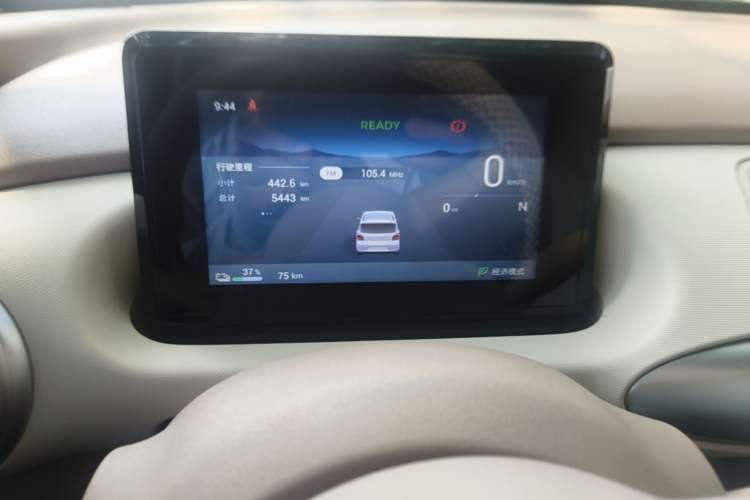Used Wuling Hongguang MINIEV 2025 Four-Door Version Advanced Edition Instrument Cluster