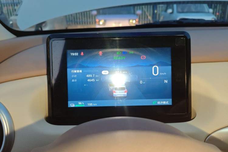 Used Wuling Hongguang MINIEV 2025 Four-Door Version Advanced Edition Instrument Cluster