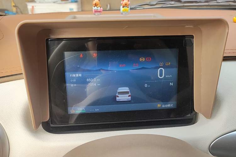 Used Wuling Hongguang MINIEV 2025 Four-Door Version Advanced Edition Instrument Cluster