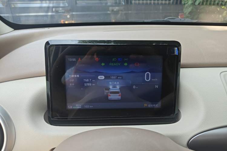 Used Wuling Hongguang MINIEV 2025 Four-Door Version Advanced Edition Instrument Cluster