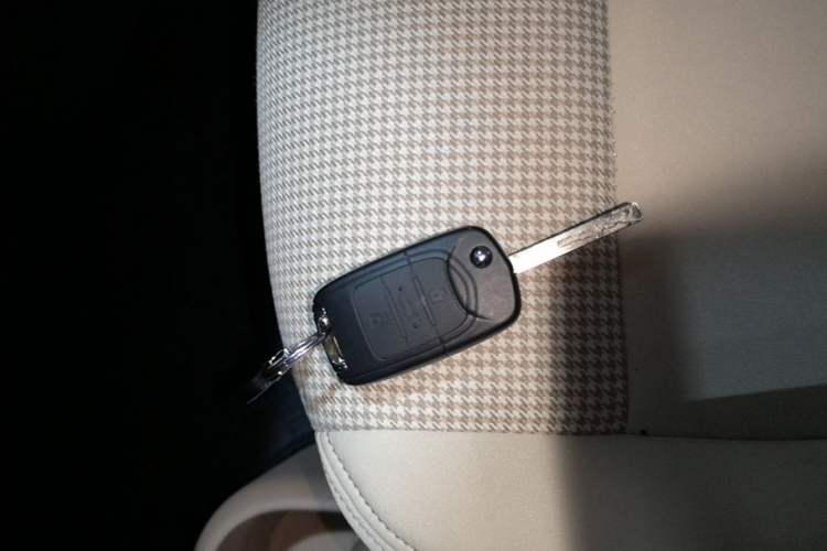 Used Wuling Hongguang MINIEV 2025 Four-Door Version Advanced Edition Interior 1