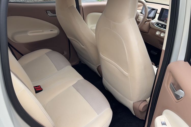 Used Wuling Hongguang MINIEV 2025 Four-Door Version Zhenxiang+ Edition Interior 1