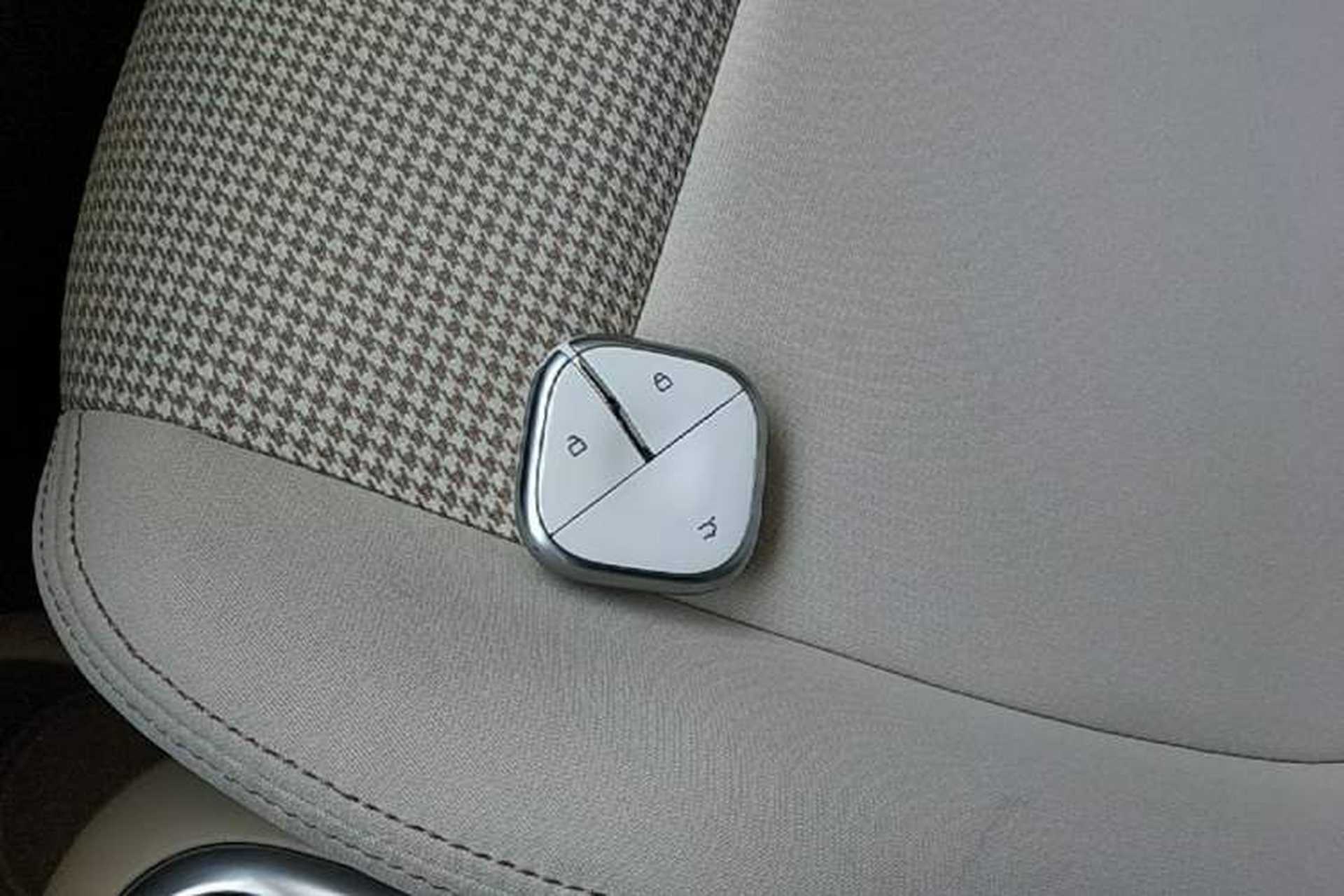 Used Wuling Hongguang MINIEV 2025 Four-Door Version Premium Edition Interior 1