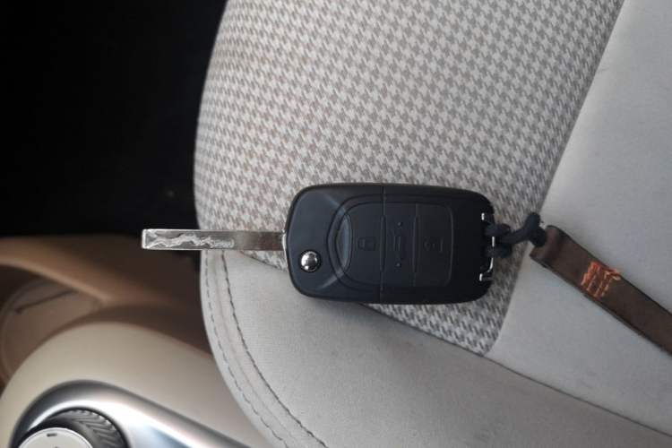 Used Wuling Hongguang MINIEV 2025 Four-Door Version Advanced Edition Interior 1