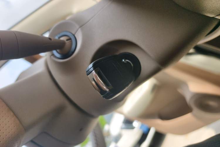 Used Wuling Hongguang MINIEV 2025 Four-Door Version Premium Edition Interior 1