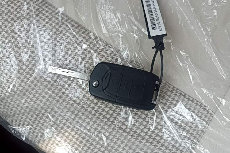 Used Wuling Hongguang MINIEV 2025 Four-Door Version Advanced Edition Interior 1