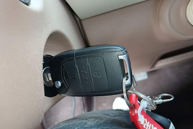Used Wuling Hongguang MINIEV 2025 Four-Door Version Premium Edition Interior 1