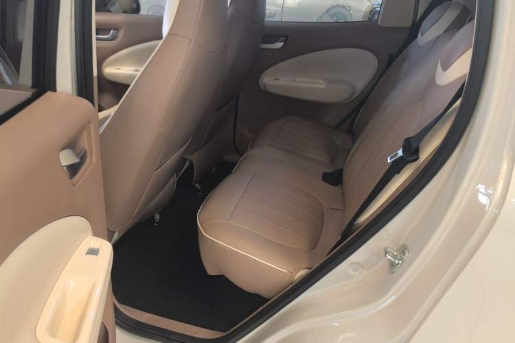 Used Wuling Hongguang MINIEV 2025 Four-Door Version Advanced Edition Interior 1