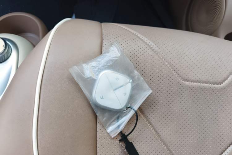 Used Wuling Hongguang MINIEV 2025 Four-Door Version Premium Edition Interior 1