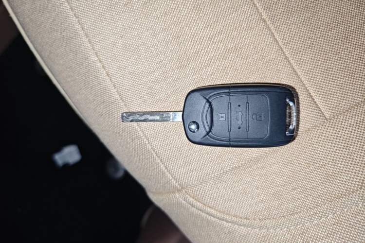 Used Wuling Hongguang MINIEV 2025 Four-Door Version Advanced Edition Interior 1