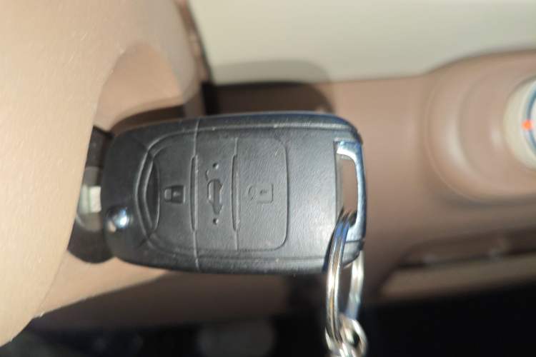 Used Wuling Hongguang MINIEV 2025 Four-Door Version Advanced Edition Interior 1