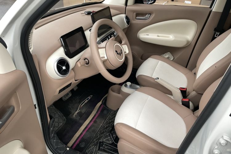 Used Wuling Hongguang MINIEV 2025 Four-Door Version Advanced Edition Interior 10