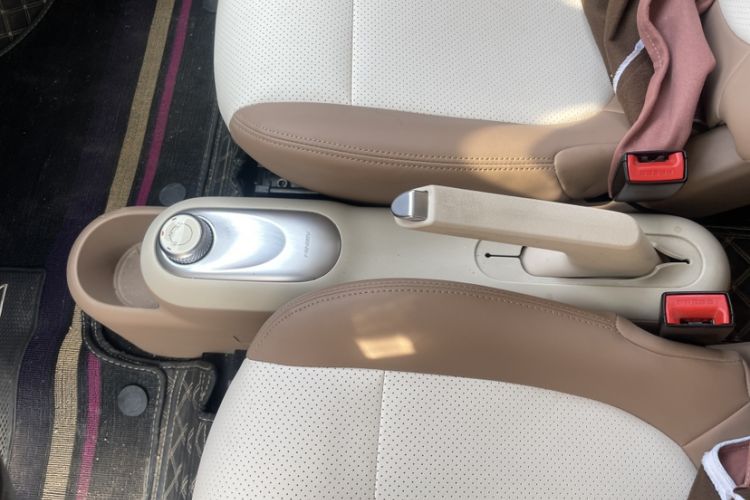 Used Wuling Hongguang MINIEV 2025 Four-Door Version Advanced Edition Interior 11