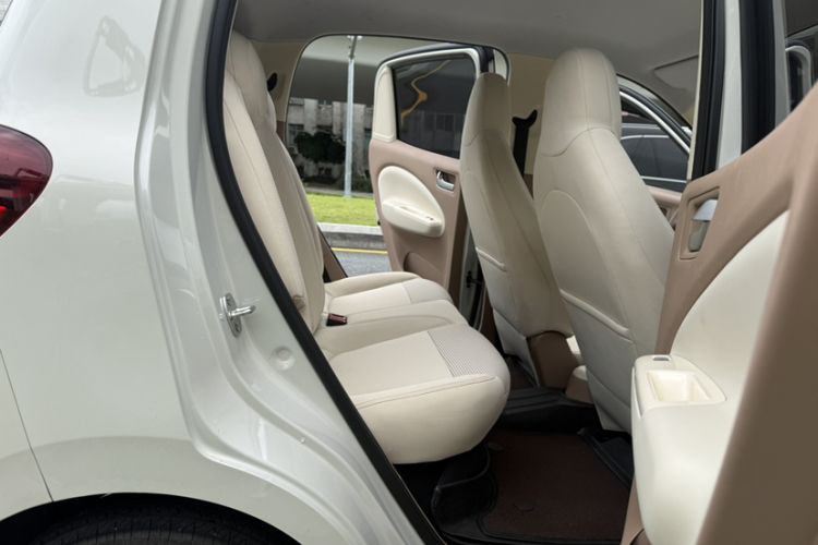 Used Wuling Hongguang MINIEV 2025 Four-Door Version Advanced Edition Interior 11