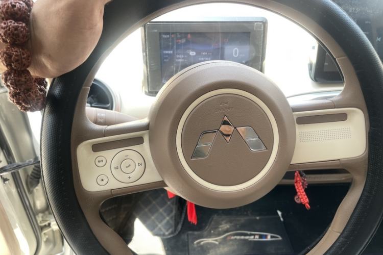 Used Wuling Hongguang MINIEV 2025 Four-Door Version Advanced Edition Interior 14