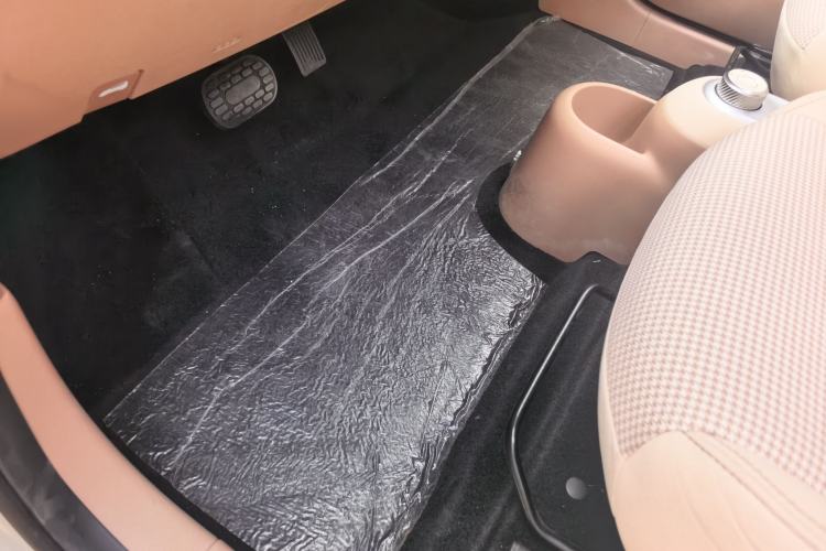 Used Wuling Hongguang MINIEV 2025 Four-Door Version Advanced Edition Interior 2