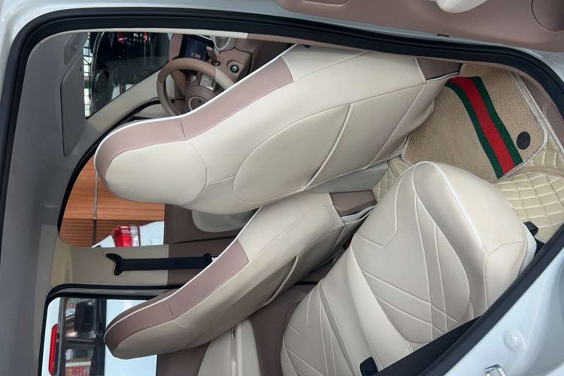 Used Wuling Hongguang MINIEV 2025 Four-Door Version Premium Edition Interior 2