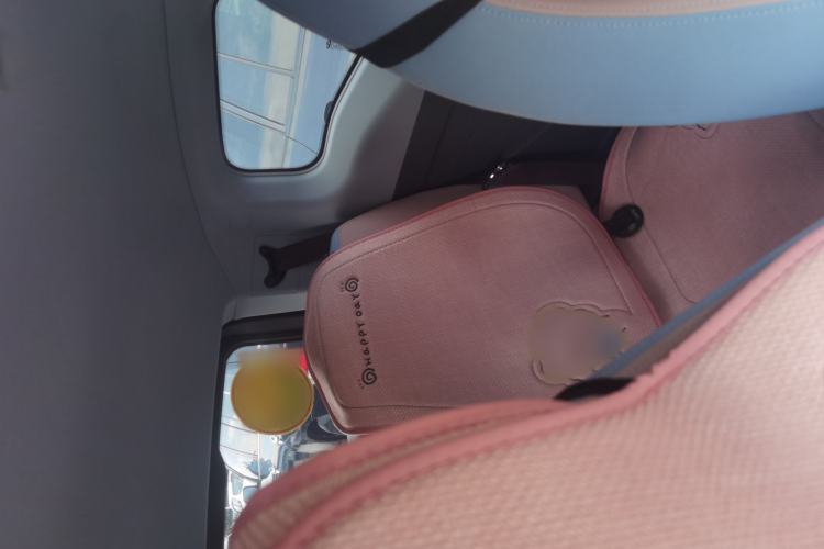 Used Wuling Hongguang MINIEV 2025 Four-Door Version Advanced Edition Interior 2