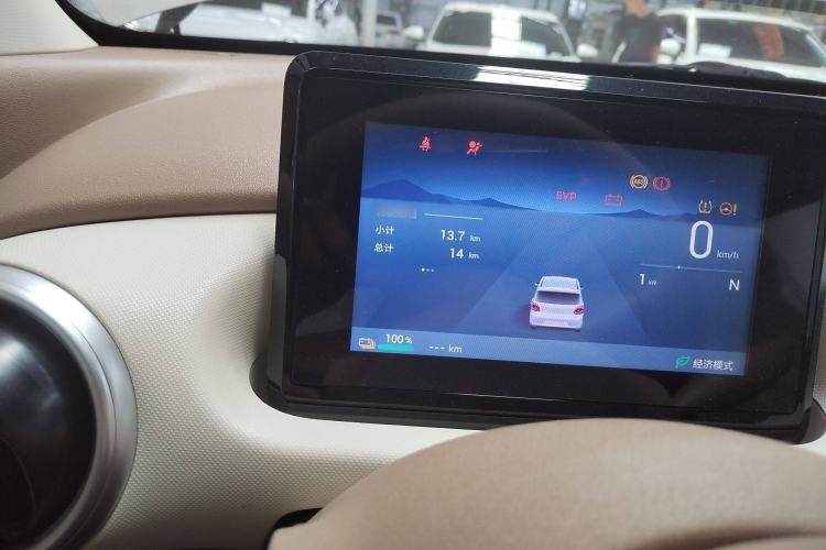 Used Wuling Hongguang MINIEV 2025 Four-Door Version Advanced Edition Interior 3