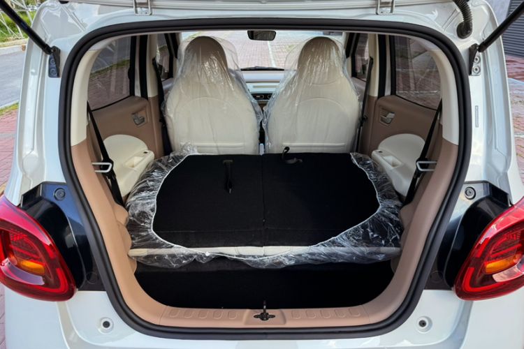 Used Wuling Hongguang MINIEV 2025 Four-Door Version Advanced Edition Interior 3