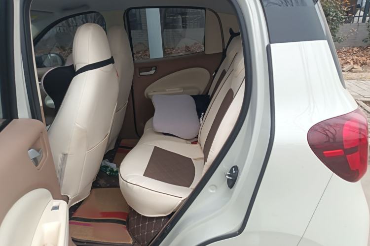 Used Wuling Hongguang MINIEV 2025 Four-Door Version Zhenxiang+ Edition Interior 4