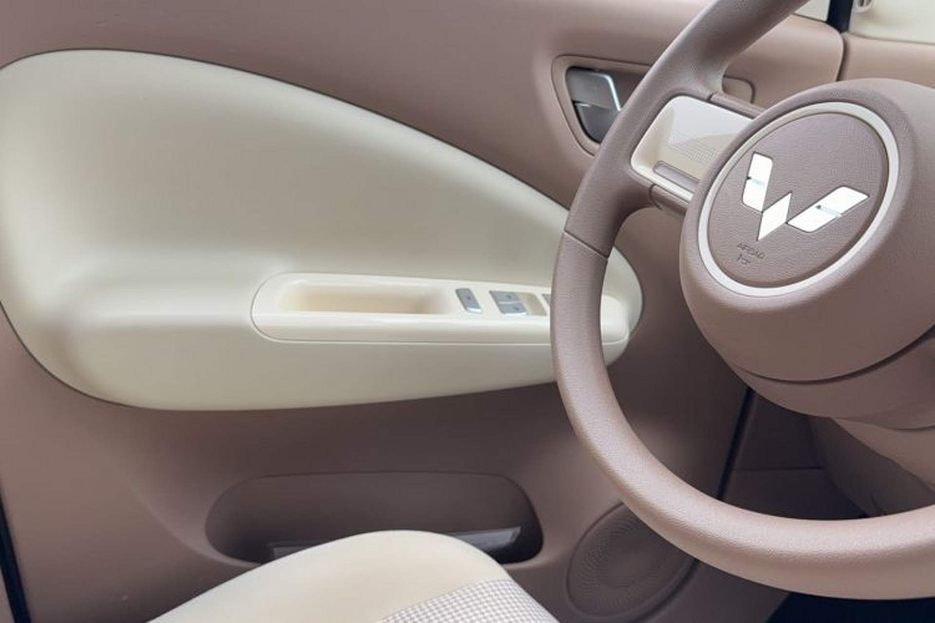 Used Wuling Hongguang MINIEV 2025 Four-Door Version Zhenxiang+ Edition Interior 4