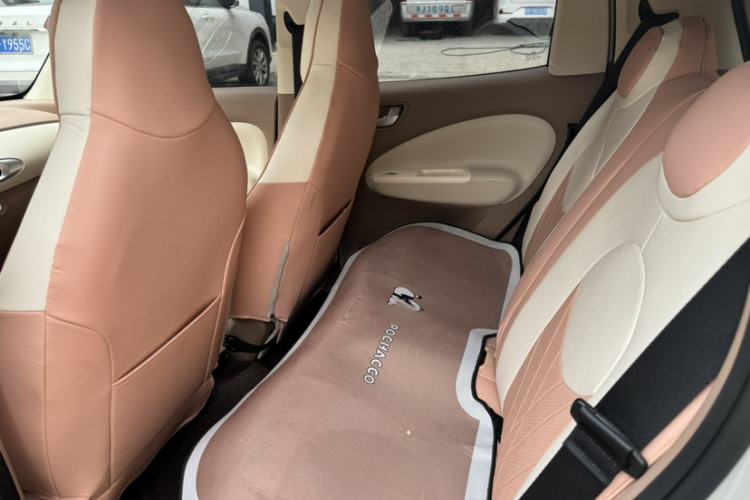 Used Wuling Hongguang MINIEV 2025 Four-Door Version Advanced Edition Interior 4