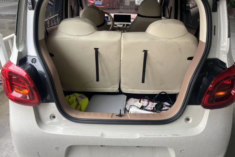 Used Wuling Hongguang MINIEV 2025 Four-Door Version Advanced Edition Interior 5