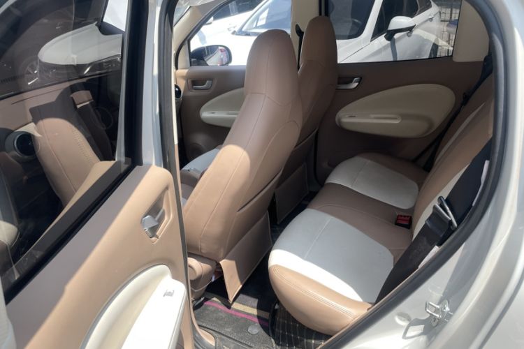 Used Wuling Hongguang MINIEV 2025 Four-Door Version Advanced Edition Interior 6