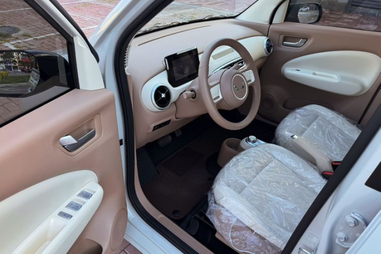 Used Wuling Hongguang MINIEV 2025 Four-Door Version Advanced Edition Interior 6