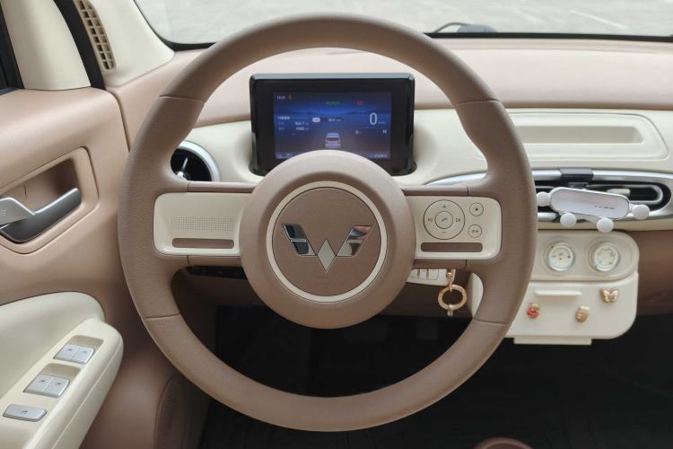 Used Wuling Hongguang MINIEV 2025 Four-Door Version Advanced Edition Interior 7