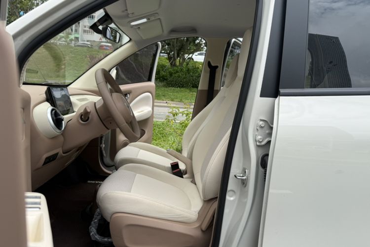 Used Wuling Hongguang MINIEV 2025 Four-Door Version Advanced Edition Interior 8