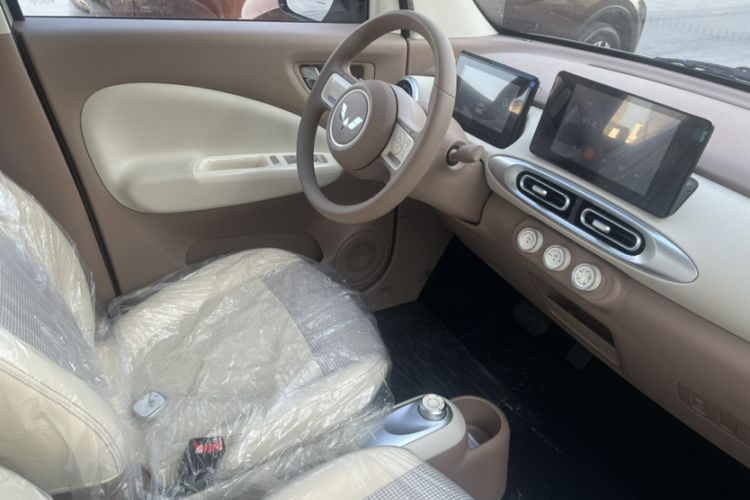 Used Wuling Hongguang MINIEV 2025 Four-Door Version Zhenxiang+ Edition Interior 8