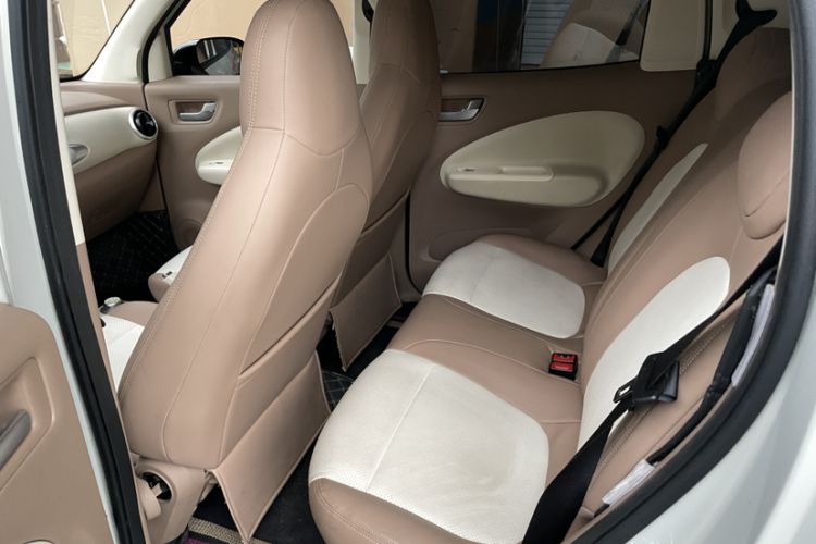 Used Wuling Hongguang MINIEV 2025 Four-Door Version Advanced Edition Interior 9