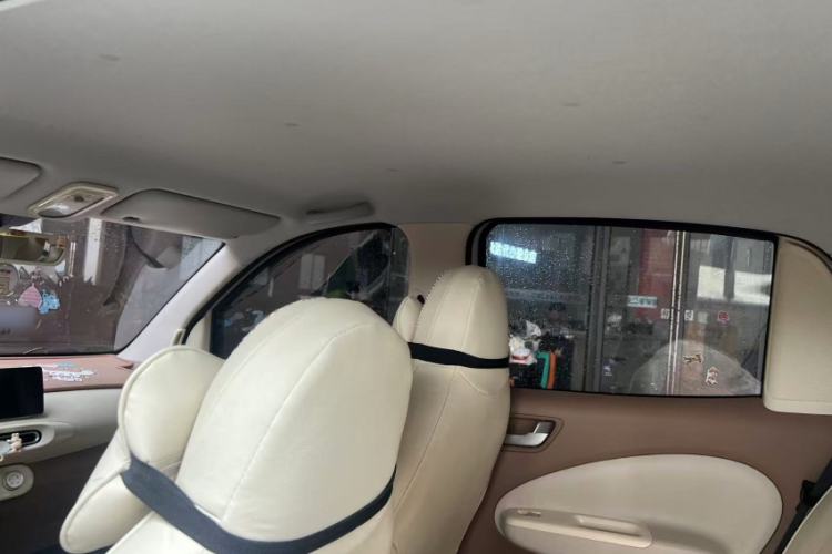 Used Wuling Hongguang MINIEV 2025 Four-Door Version Advanced Edition Interior 9