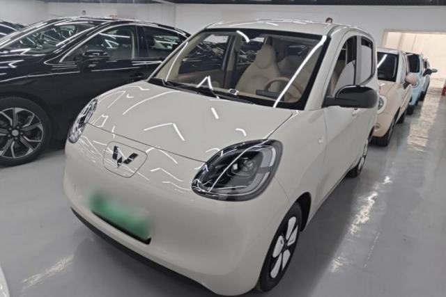 Ojetý Wuling Hongguang MINIEV 2025 Four-Door Version Advanced Edition