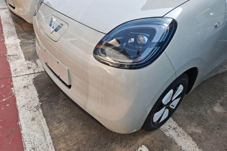 Used Wuling Hongguang MINIEV 2025 Four-Door Version Advanced Edition Left Front Headlight