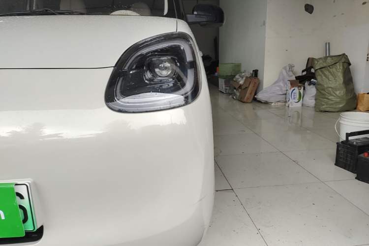 Used Wuling Hongguang MINIEV 2025 Four-Door Version Advanced Edition Left Front Headlight