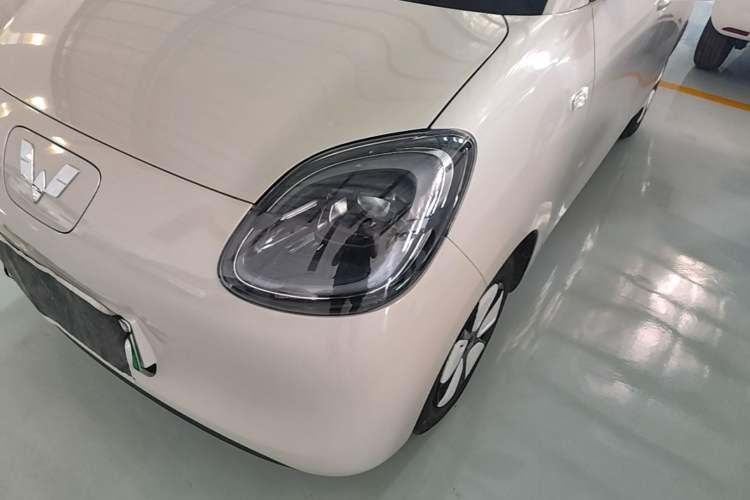 Used Wuling Hongguang MINIEV 2025 Four-Door Version Advanced Edition Left Front Headlight