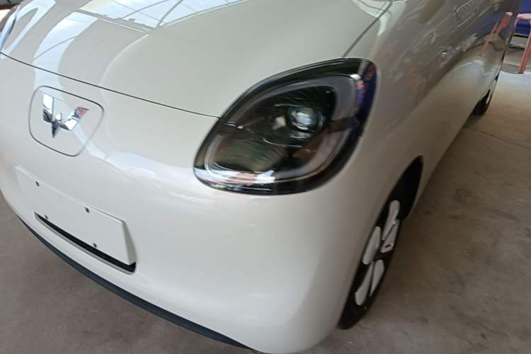 Used Wuling Hongguang MINIEV 2025 Four-Door Version Advanced Edition Left Front Headlight