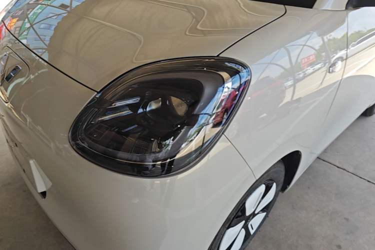 Used Wuling Hongguang MINIEV 2025 Four-Door Version Advanced Edition Left Front Headlight