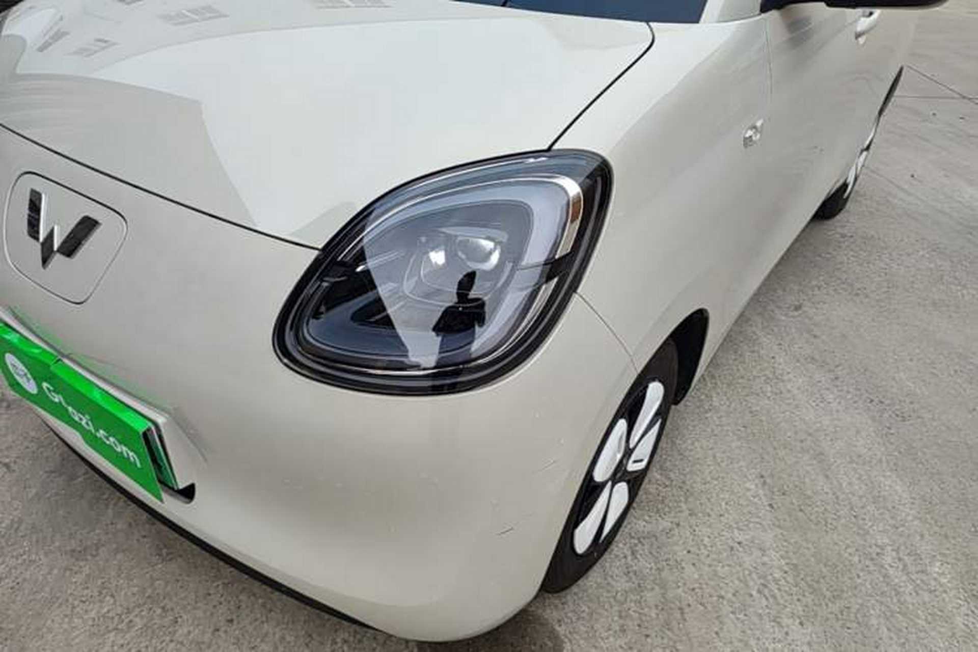 Used Wuling Hongguang MINIEV 2025 Four-Door Version Advanced Edition Left Front Headlight