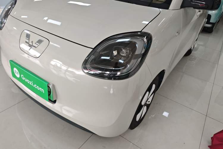 Used Wuling Hongguang MINIEV 2025 Four-Door Version Advanced Edition Left Front Headlight