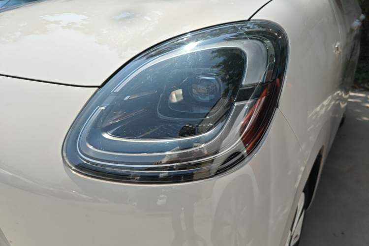 Used Wuling Hongguang MINIEV 2025 Four-Door Version Zhenxiang+ Edition Left Front Headlight