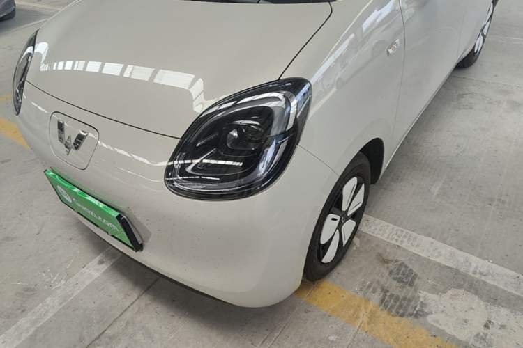 Used Wuling Hongguang MINIEV 2025 Four-Door Version Advanced Edition Left Front Headlight