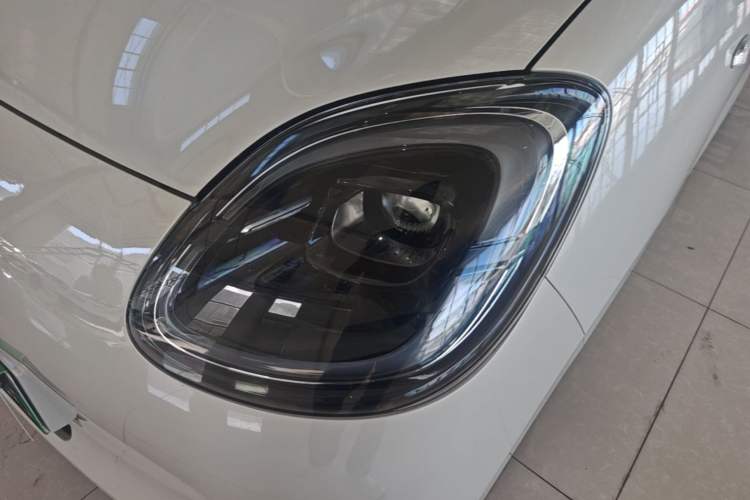Used Wuling Hongguang MINIEV 2025 Four-Door Version Advanced Edition Left Front Headlight